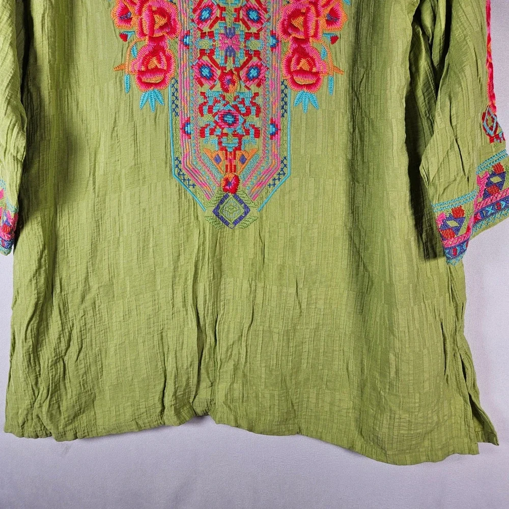 Calessa Top Womens L Green Embroidered 3/4 Sleeve Boho Peasant Festival Vacation